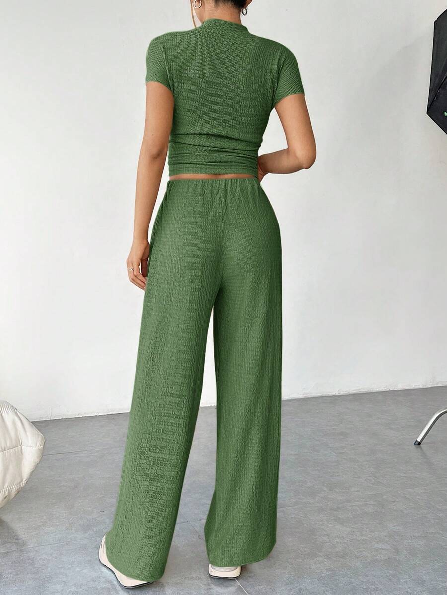 Ensemble Été Uni – Top Court & Pantalon Fluide