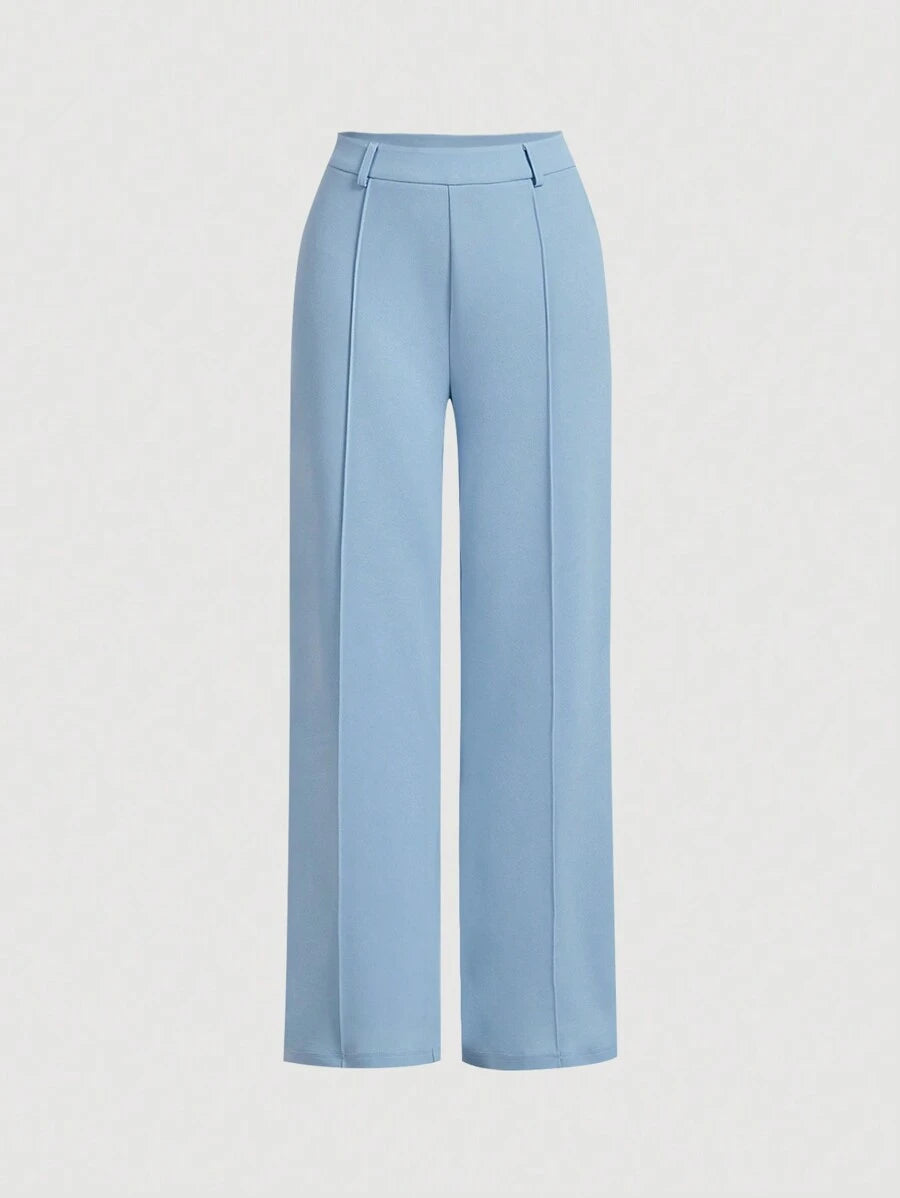 Tailleur Femme Bleu – Veste Boutonnée & Pantalon