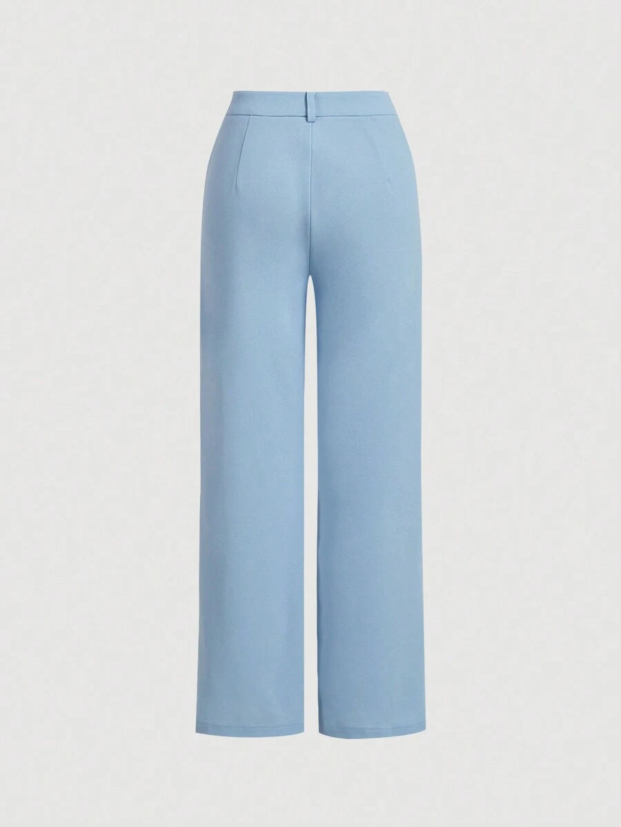 Tailleur Femme Bleu – Veste Boutonnée & Pantalon