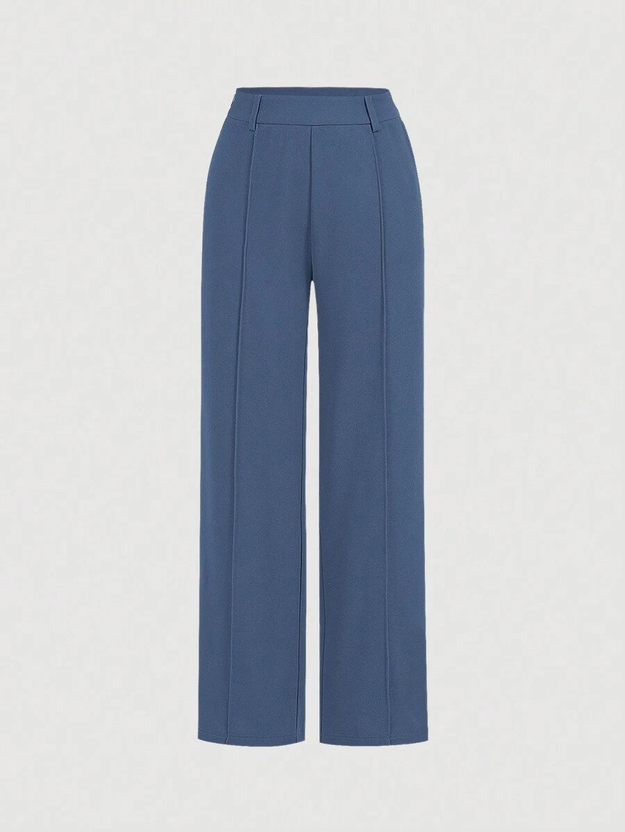 Tailleur Femme Bleu – Veste Boutonnée & Pantalon