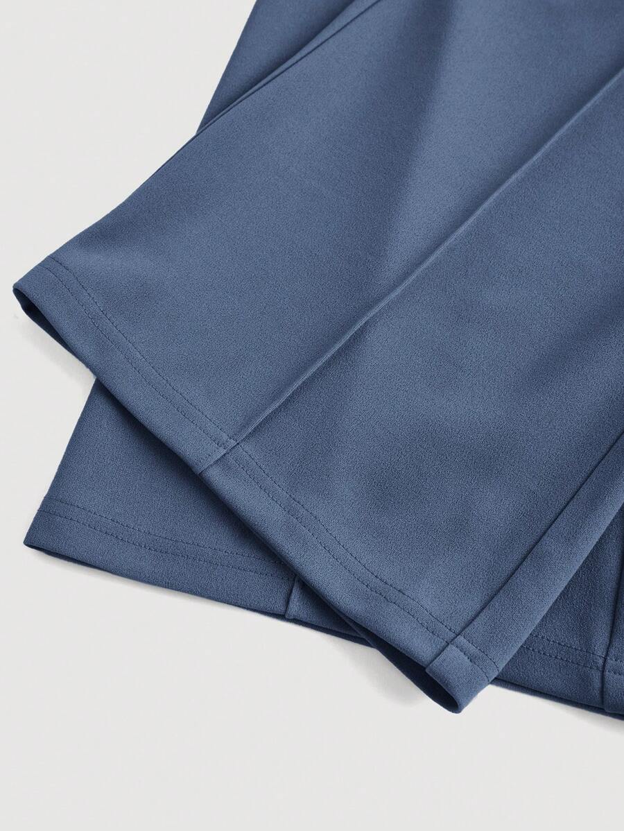 Tailleur Femme Bleu – Veste Boutonnée & Pantalon