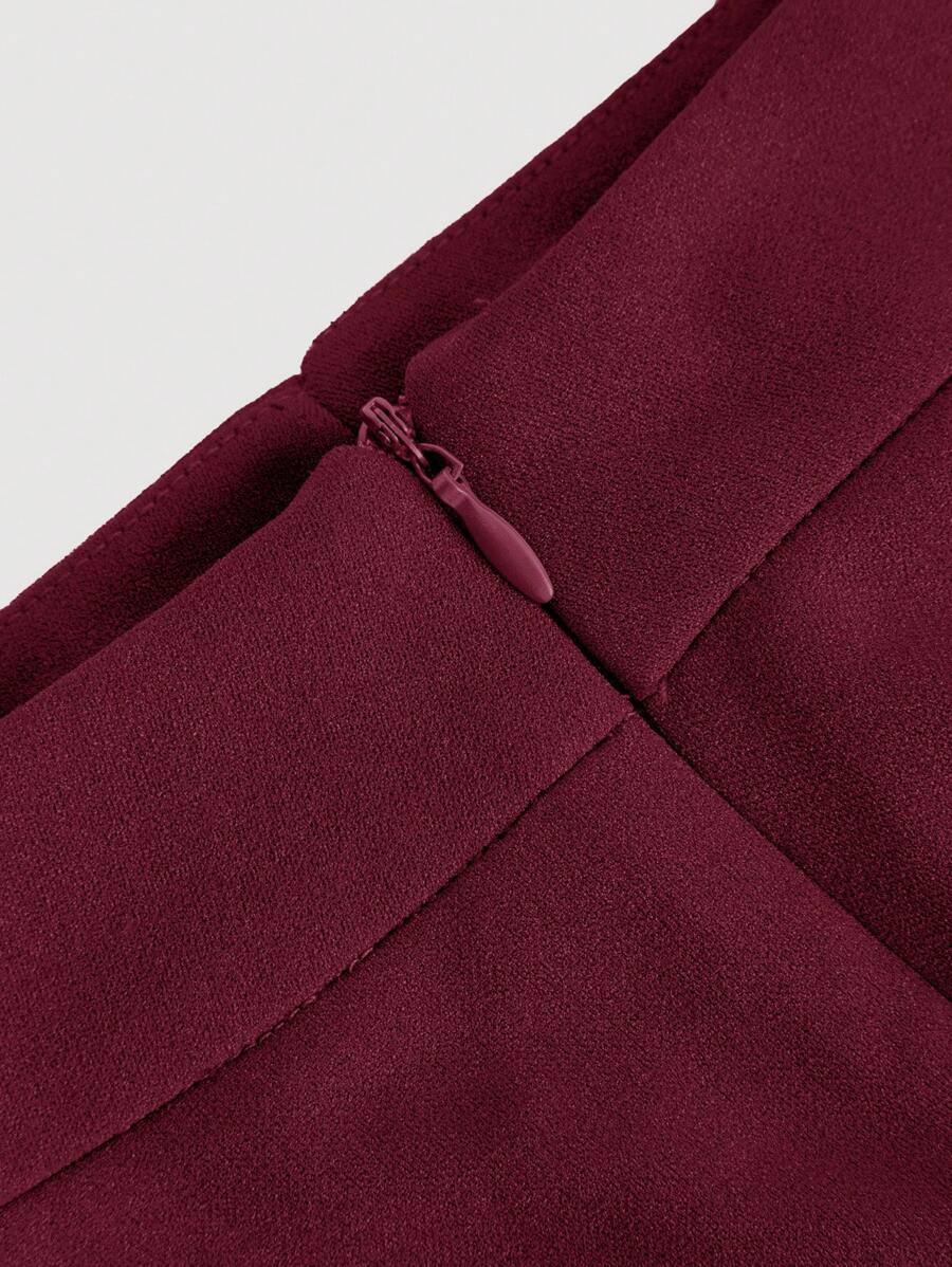 Tailleur Femme Bleu – Veste Boutonnée & Pantalon