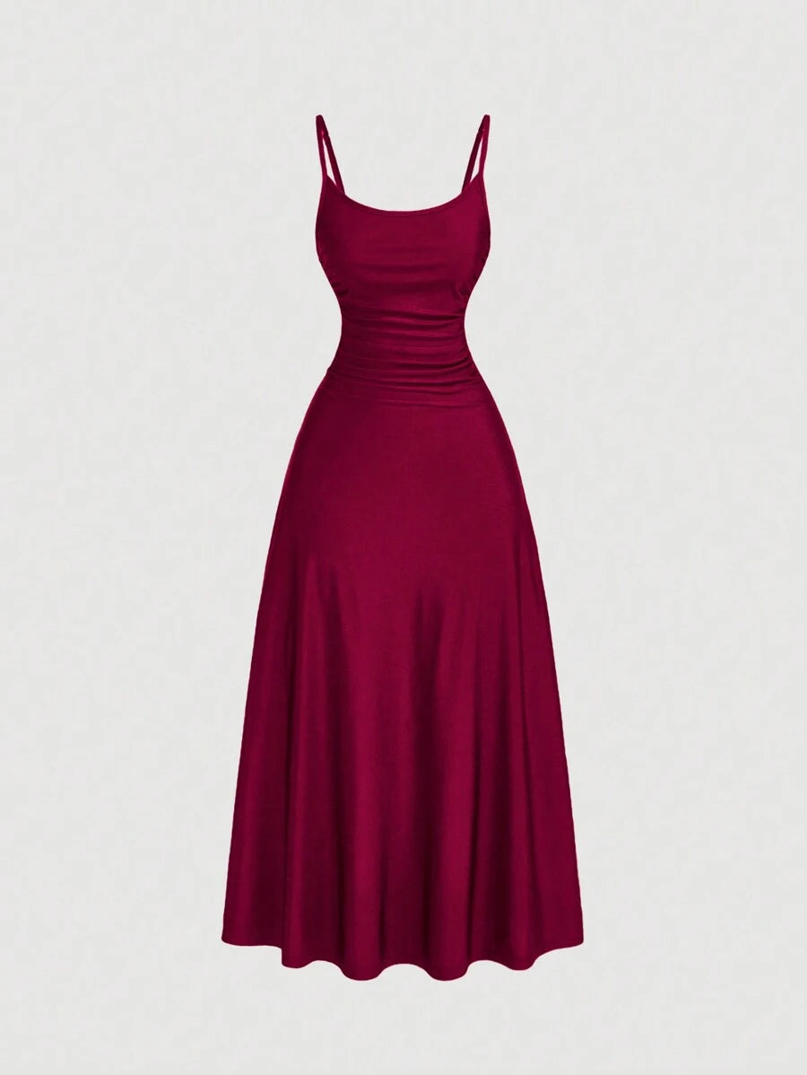 Robe Cami Évasée Unicolore Élégante