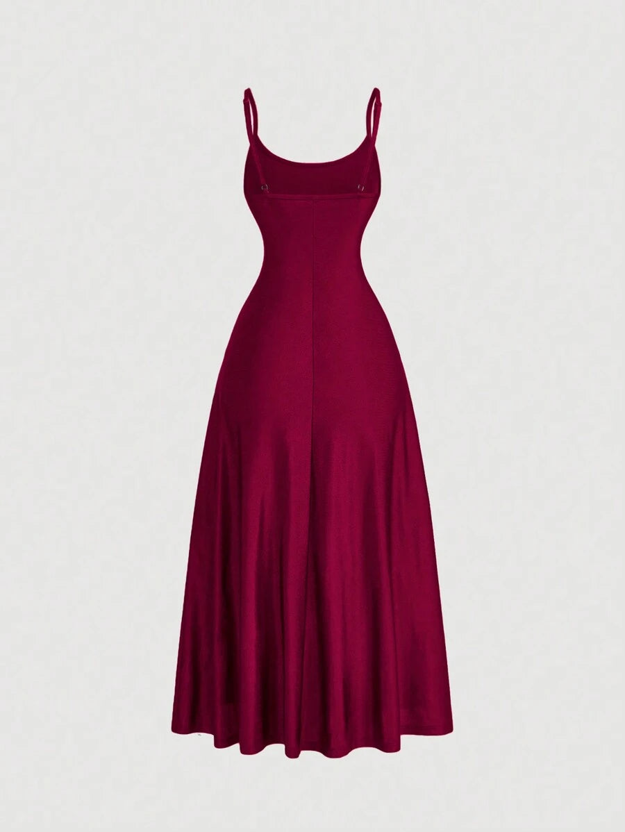 Robe Cami Évasée Unicolore Élégante
