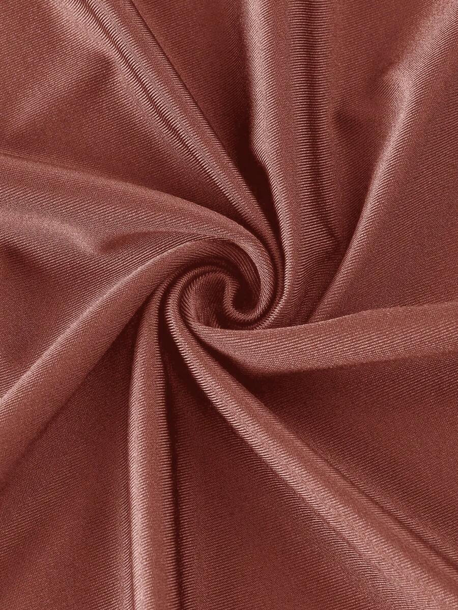 Robe Cami Évasée Unicolore Élégante