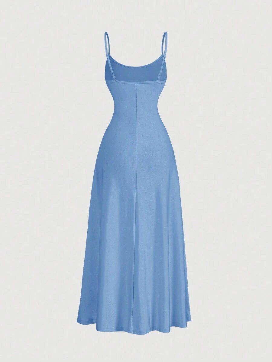Robe Cami Évasée Unicolore Élégante