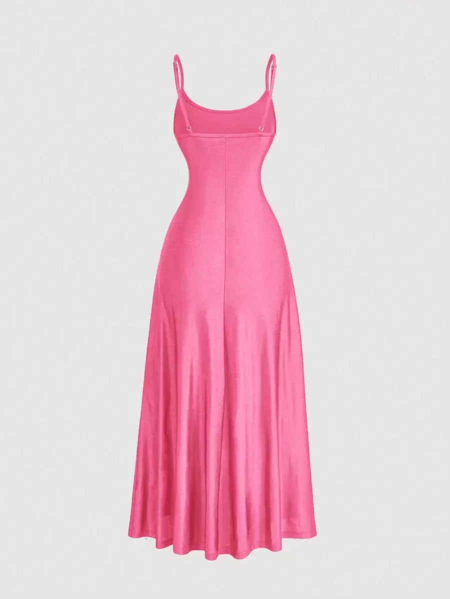 Robe Cami Évasée Unicolore Élégante