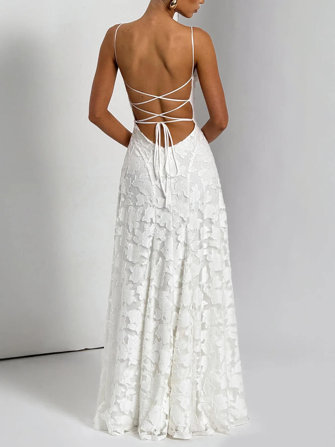 Robe Longue Élégante à Motifs Subtils