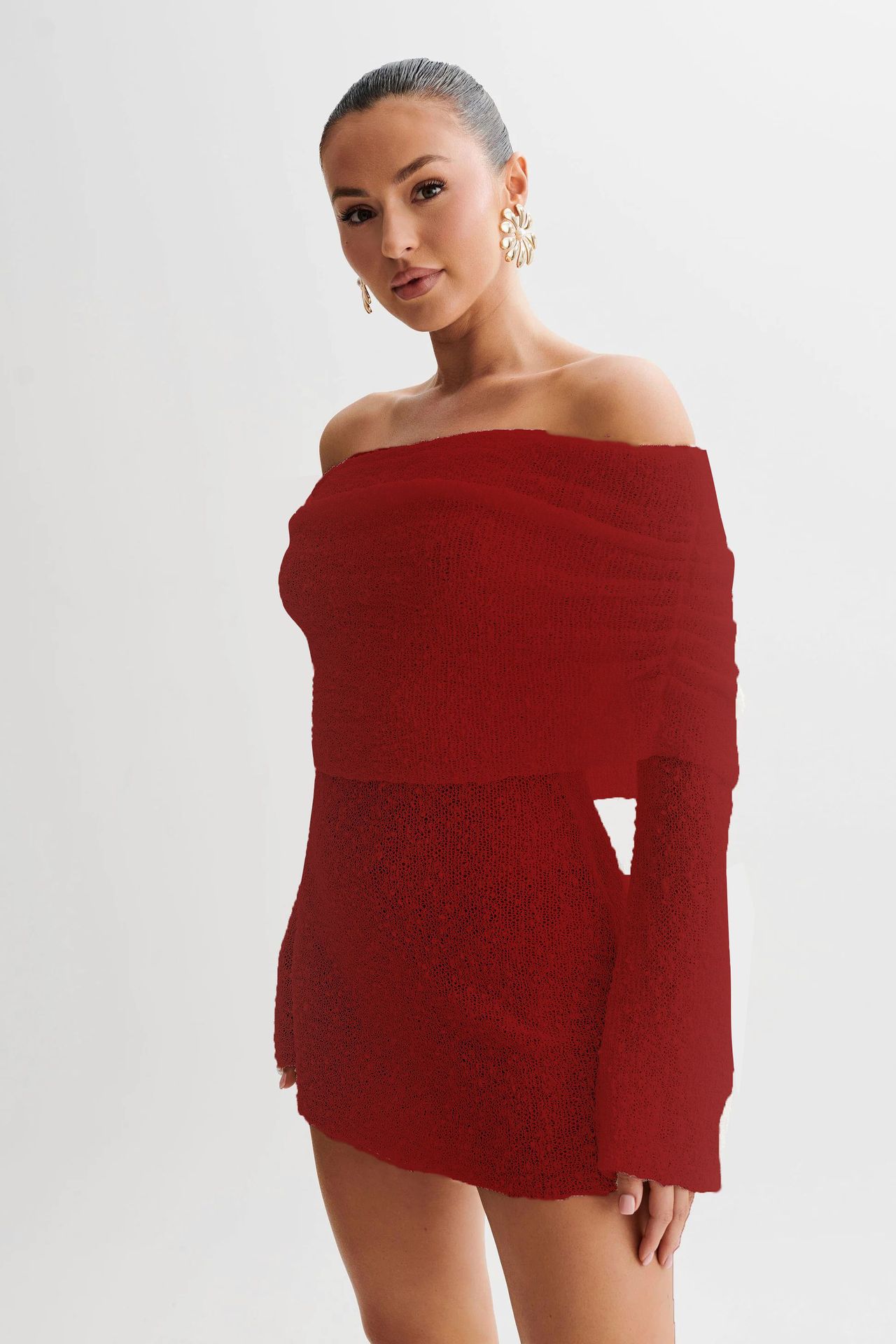 Robe Pull Tricotée à Épaules Dénudées – Élégance Printanière
